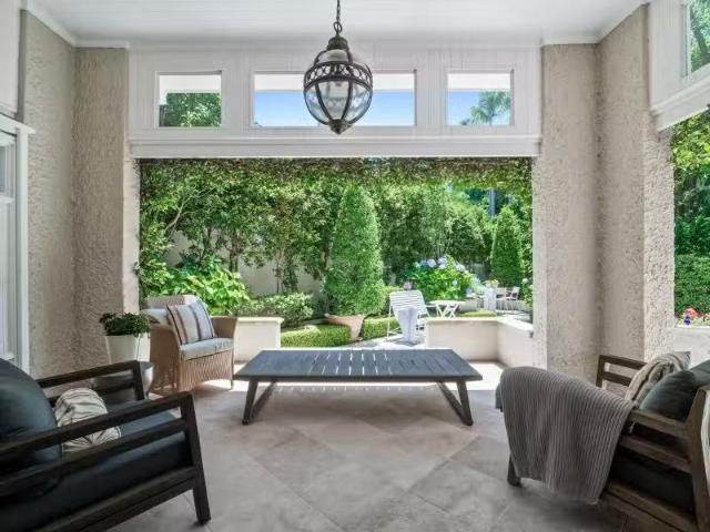 Address Available on Request, Darling Point House for rent Li.
