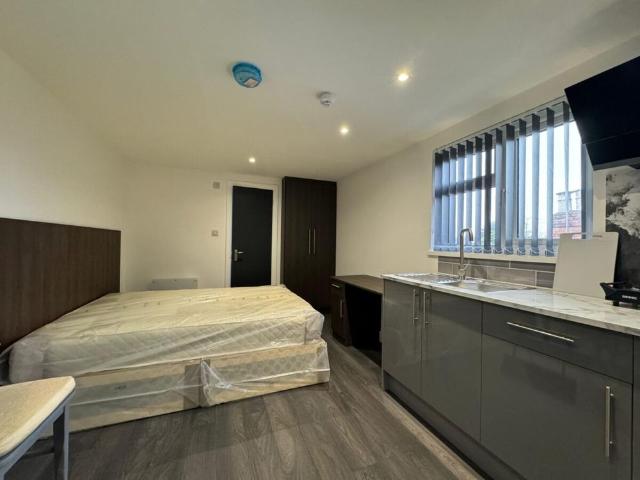 Adelaide Terrace, TW8, Brentford
