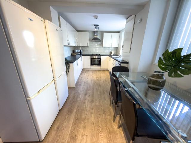 Adelaide L7, 2 bed shared accommodation to rent, £542 pcm | PrimeLocation