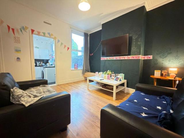 Adelaide Road, Kensington, Liverpool 4 bed terraced house to rent £2,340 pcm £540 pw