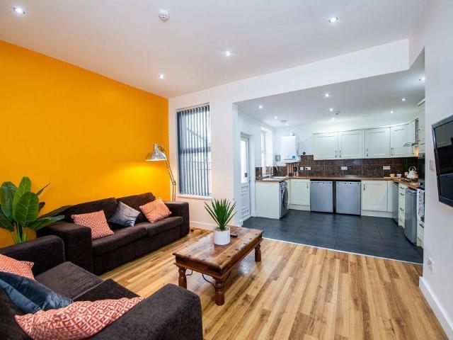 Adelaide Road, Liverpool L7 6 bed house to rent £3,614 pcm £834 pw