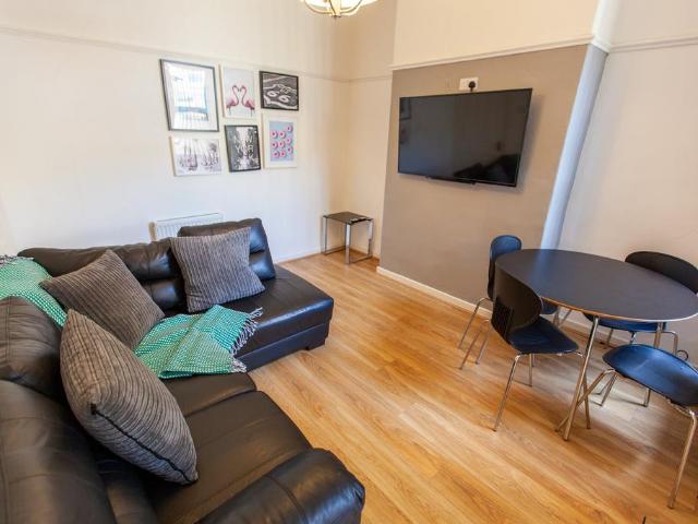Adelaide Road, Liverpool, L7 8SG, United Kingdom | 4 bed house for rent #134704916 | Rentberry
