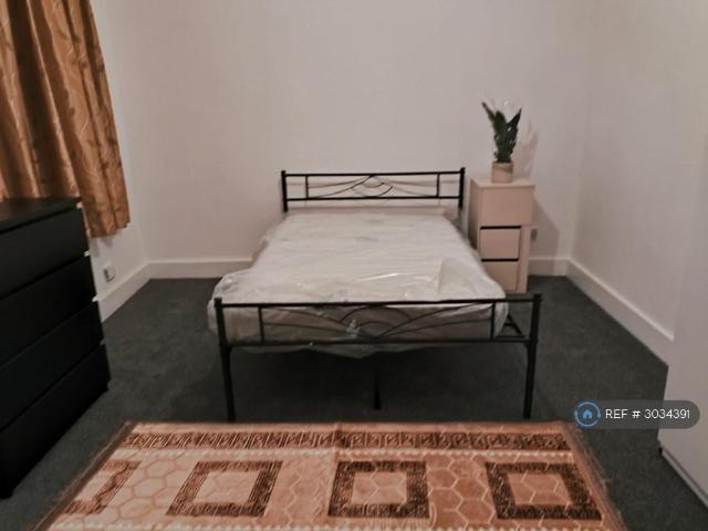 Adelaide Road, London, E10 4 bed terraced house to rent £2,600 pcm £600 pw