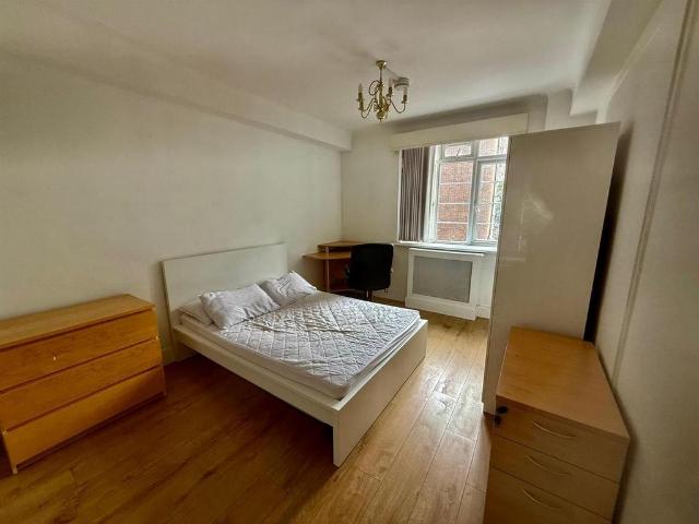 Adelaide Road, Swiss Cottage 5 bed house share to rent £1,050 pcm £242 pw