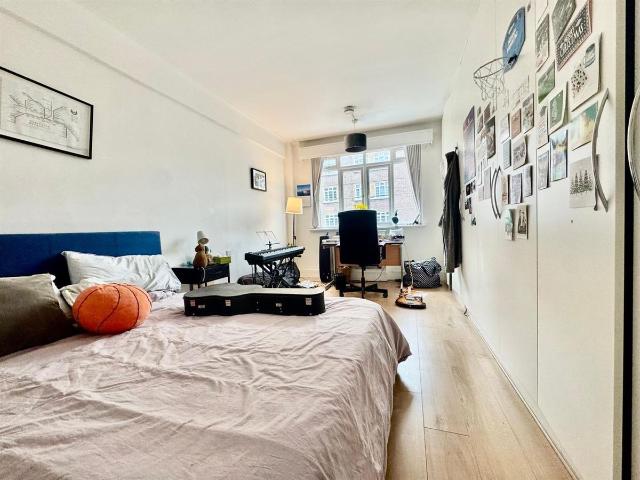 Adelaide Road, Swiss Cottage NW3, Room to rent, £1,100 pcm | PrimeLocation
