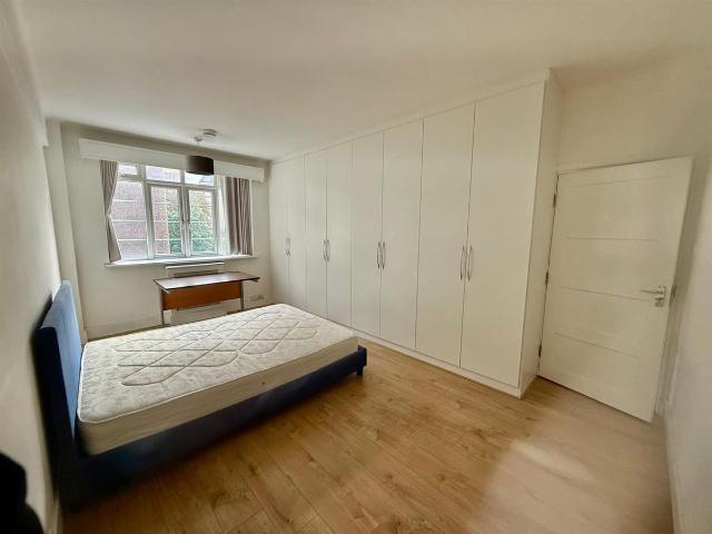 Adelaide Road, Swiss Cottage NW3, Room to rent, £1,100 pcm | PrimeLocation
