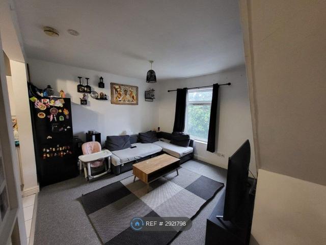 Adelaide St, Luton LU1, 1 bed flat to rent, £875 pcm | PrimeLocation