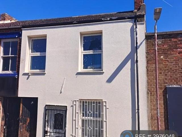Adelaide Street, Bishop Auckland, DL14 4 bed terraced house to rent £1,000 pcm £231 pw