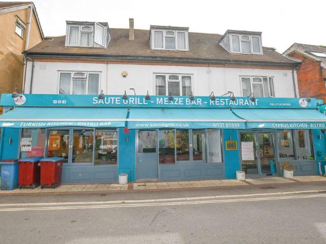 Adelaide Street, St. Albans, AL3 2 bed flat to rent £1,450 pcm £335 pw