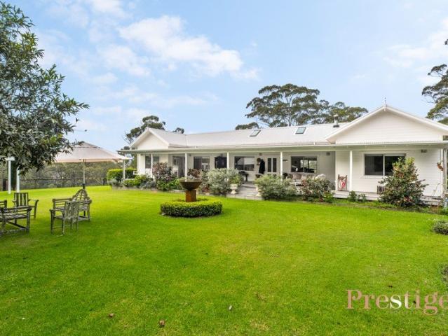 Adeline A Remarkable Country Estate Offering Beauty, Flexibility & Opportunity