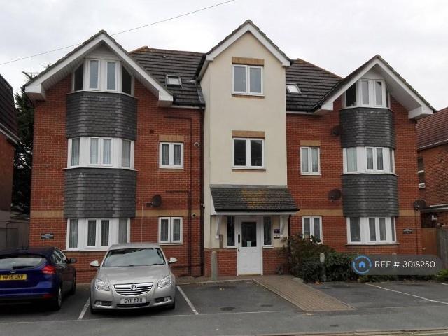 Adeline Road, Bournemouth, BH5 2 bed flat to rent £1,079 pcm £249 pw