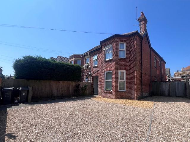 Adeline Road, Bournemouth BH5, 2 bed flat to rent, £1,450 pcm | PrimeLocation