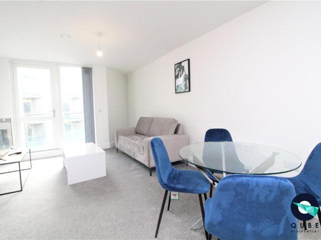 Adelphi Wharf 2, 9 Adelphi Street. 2 bed flat to rent £1,300 pcm £300 pw