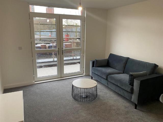 Adelphi Wharf 3, 7 Adelphi Street, Blackfriars, Salford, M3 6FZ, United Kingdom | 2 bed apartment for rent #139403534 | Rentberry