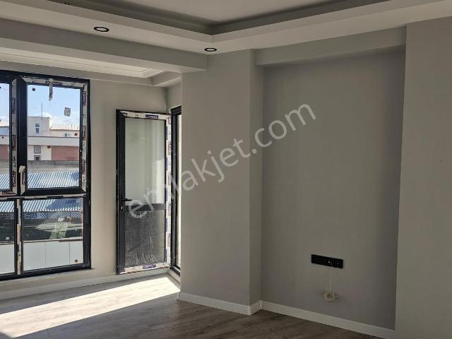 Adem Yavuzda Sıfır 3+1 Daire | E 5/otoban 2 Dk | Asansörlü