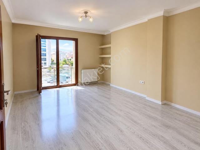 Adil Mah'de 2+1 Ferah 90m2 Arakat Kiralık Daire