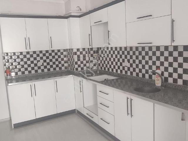Adil Emlaktan Dogukent Elmado Karşısında Kiralık Daire