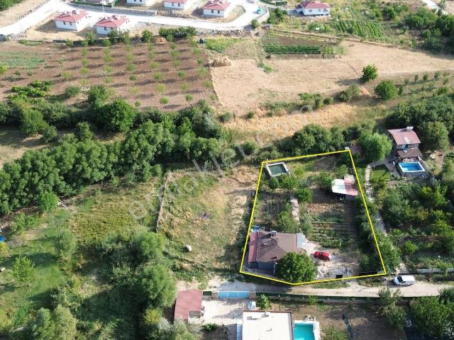 Adil Emlak'tan Satılık Cip Köyde 2+1 Bahçeli Müstakil Daire