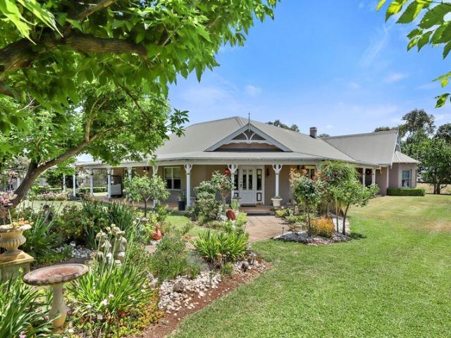 Adlana Park Elegant Country Living, 493 Bunnan Road, Scone