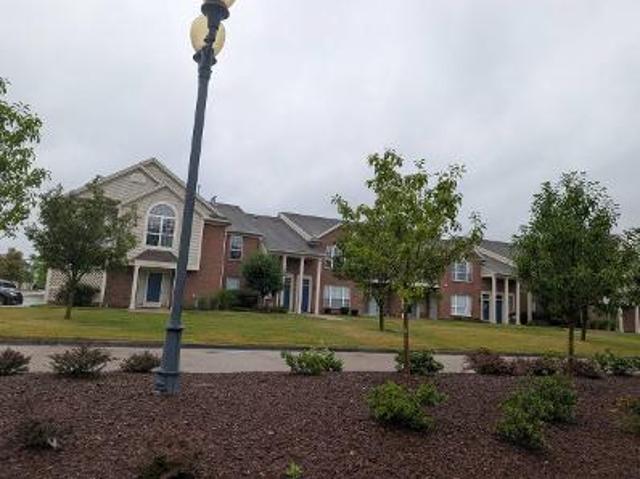 Adler Park Dr W