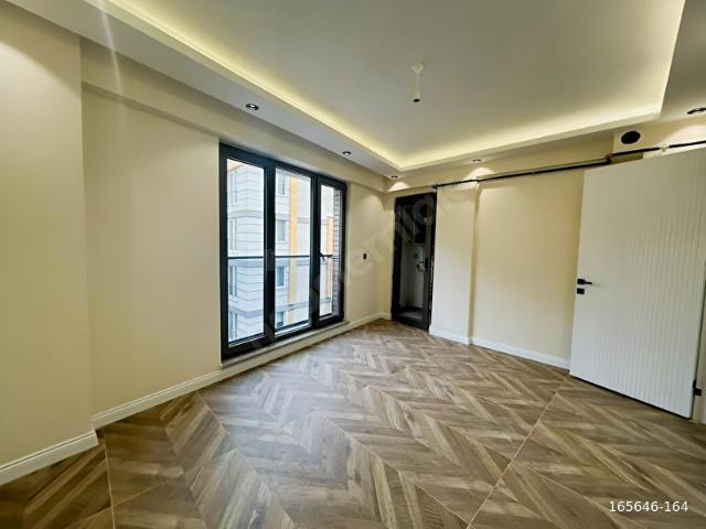 ADLİYE YAKINI ANAHTAR TESLİM İSKANLI SATILIK 2+0 DAİRE