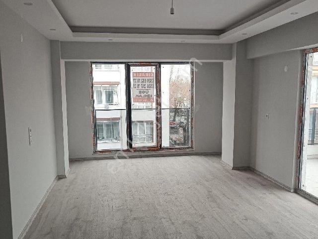 Adliye Karşısı Kiralık Sıfır 2+1 Daire