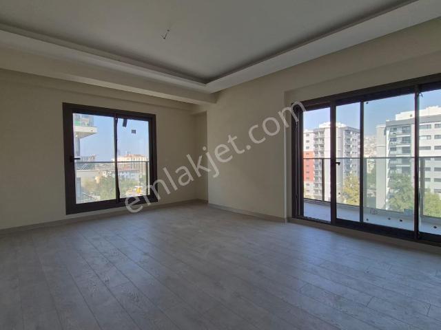 Adliye Sarayı Yakını Sıfır 3+1 Ara Kat Daire
