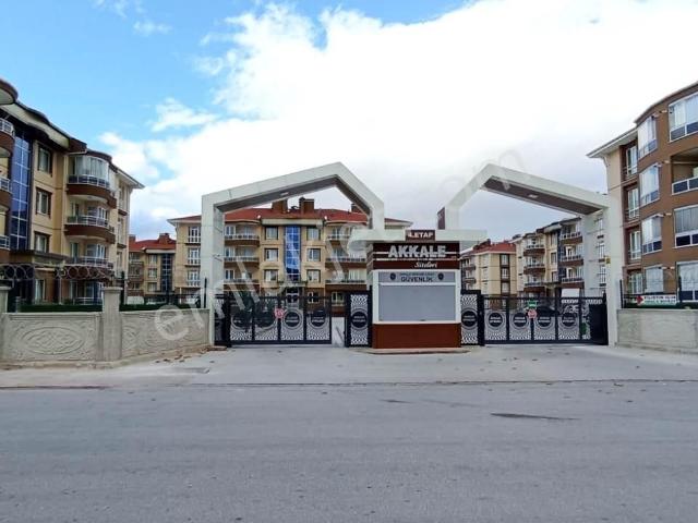 Akkale Sitesi Adliye Ve Şehir Hastanesi Yakını Site İçi 3+1 Dair