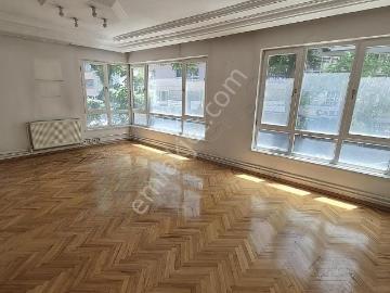 Adliye Yakını Hanımeli Sokakta Otoparklı 3+1 Satılık Daire