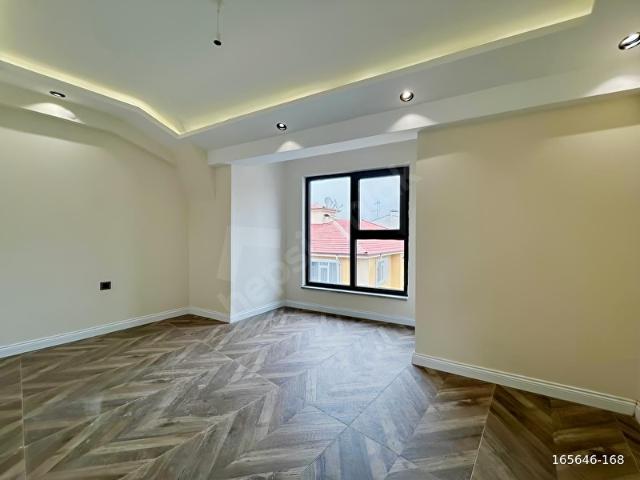 Adliye Yakını Satılık 2+1 Dubleks Daire: Modern, İskanlı