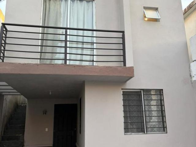 Adquiere tu casa en Rincón de los Cristales, Apodaca, Nuevo León, $2.1 MDP