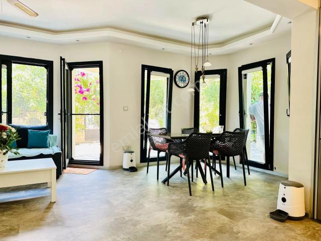 Adres Emlak Akyaka Azmak Karşısı 2 Oda 1 Salon Dubleks Villa