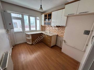adres'den Selçuklu Mah'de Ara Kat Bağımsız Köşe Başı 3+1 Daire
