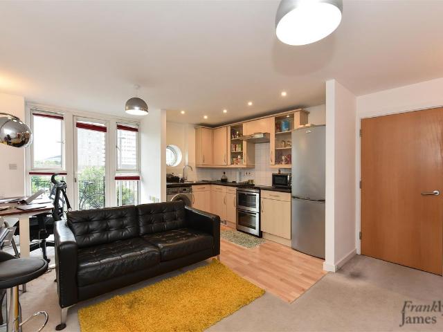 Adrian House, Stratford, London E15, 1 bed flat to rent, £1,800 pcm | PrimeLocation