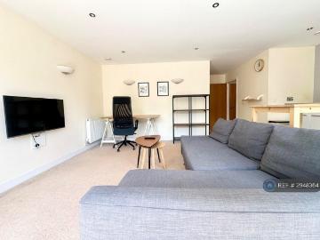 Adriatic Apartments, London, E16 Studio to rent £1,850 pcm £427 pw
