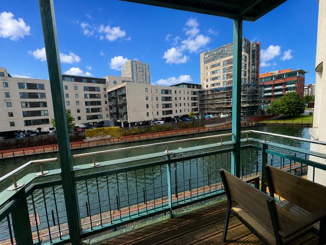 Adventurers Quay, Cardiff CF10, 2 bed flat to rent, £1,000 pcm | PrimeLocation