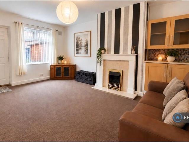 Adwick Place, Leeds, LS4 1 bed terraced house to rent £895 pcm £207 pw