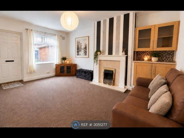 Adwick Place, Leeds LS4, 1 bed terraced house to rent, £895 pcm | PrimeLocation