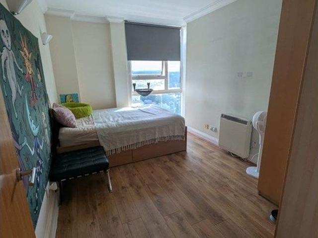Aegon House, London E14, 1 bed flat to rent, £2,000 pcm | PrimeLocation