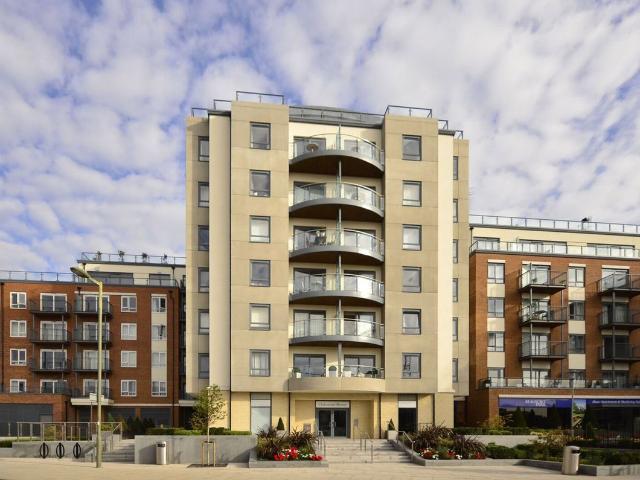 Aerodrome Road, Colindale, London NW9, 2 bed flat to rent, £3,700 pcm | PrimeLocation