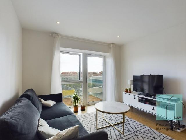 Aerodrome Road, London NW9 2 bed apartment to rent £2,250 pcm £519 pw