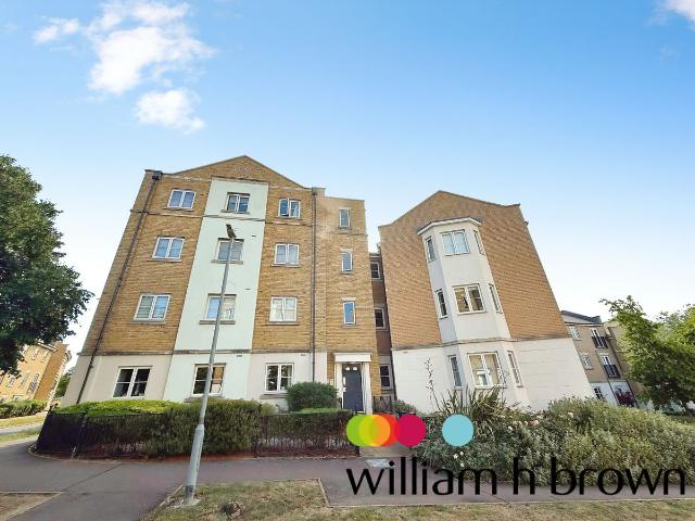 Aerofoil Grove, Colchester CO4, 2 bed flat to rent, £1,200 pcm | PrimeLocation