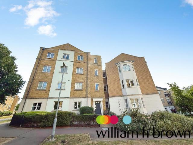 Aerofoil Grove, Colchester 2 bed apartment to rent £1,150 pcm £265 pw