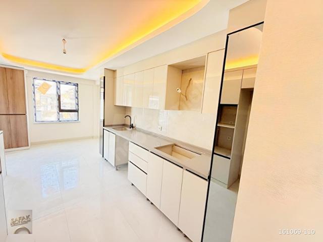 ŞAFAK İNŞAAT EMLAK'TAN YILDIZTEPE'DE FULL + FULL & LÜX 4+1 DAİRE