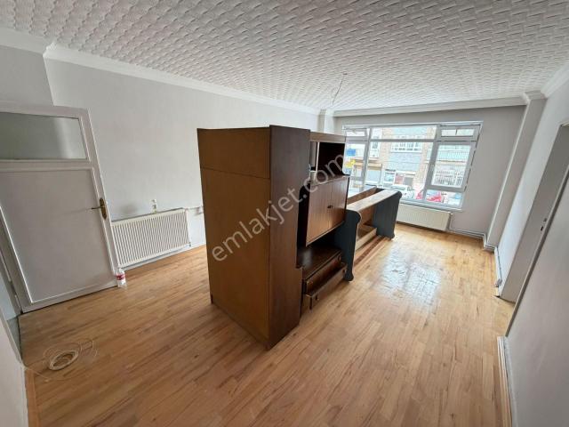 Şafak'tan Fatih Cad. Yanı 2+1 Ön Güney Cephe Balkonlu Kiralık