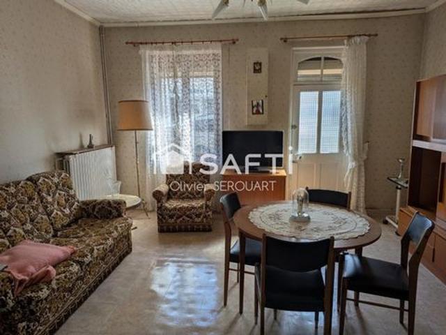 ? Affaire à saisir – Maison 72 m² à rénover – 2 chambres – garage + dépendances – terrain 430 m²