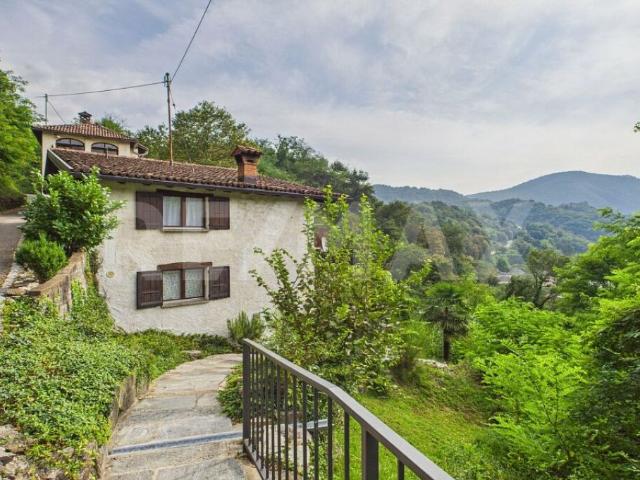 Affascinante casa di vacanza con bella vista nel verde del Malcantone