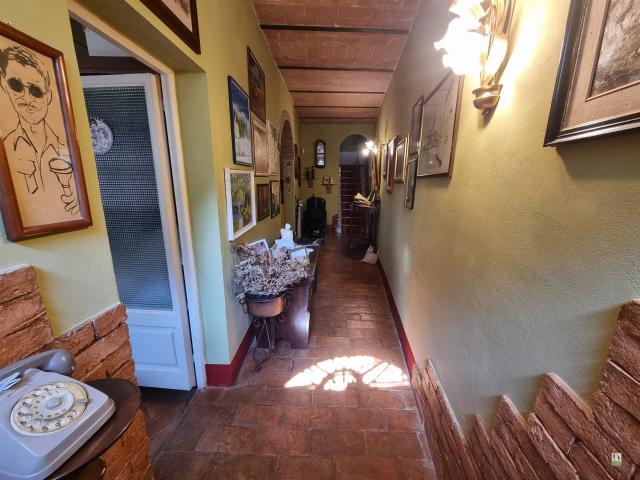 Affascinante casetta di town house rustico del XIX secolo co. 160m² Fauglia