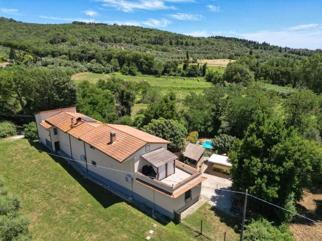 Affascinante proprietà indipendente vicino al Lago Trasimeno 225m² Tuoro sul Trasimeno