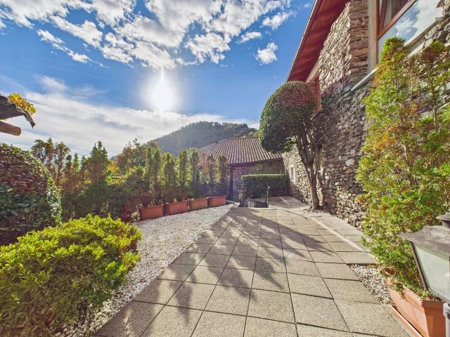 Affascinante rustico 3.5 a Sigirino con annessa palazzina da ristrutturare